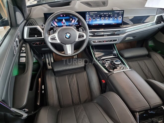 BMW X7-21