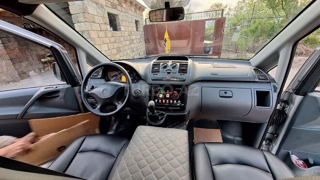 Mercedes  2010, 400,000 km - 2.1 l - Astara