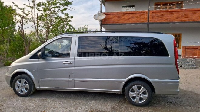 Mercedes  2010, 400,000 km - 2.1 l - Astara