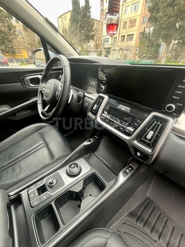 Kia Sorento-13