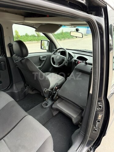 Opel Combo-12