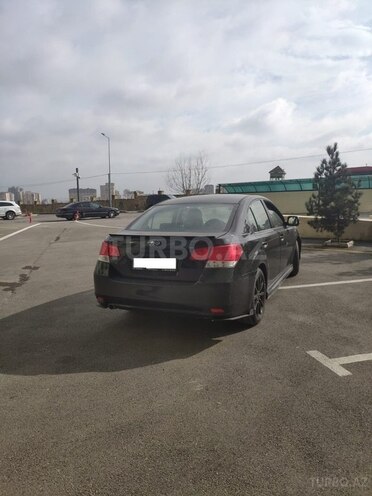 Subaru Legacy-9