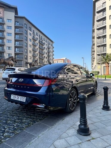 Hyundai Sonata-2