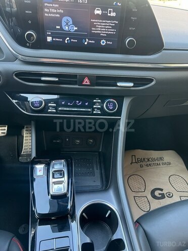 Hyundai Sonata-13