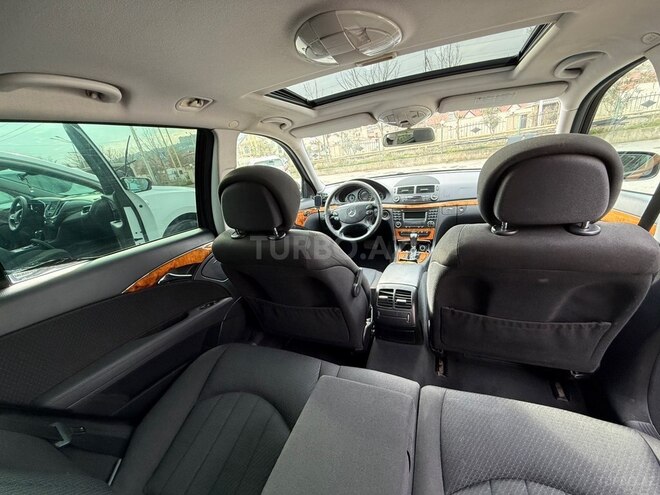 Mercedes E 220-9
