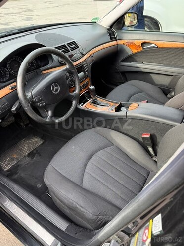 Mercedes E 220-7