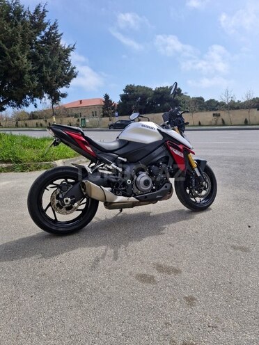 Suzuki GSX-S1000-5