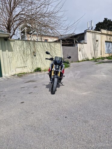 Suzuki GSX-S1000-3