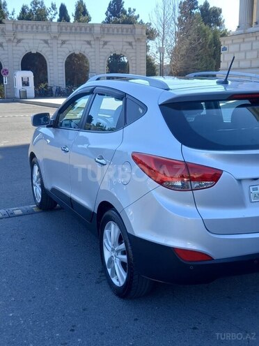 Hyundai ix35-4