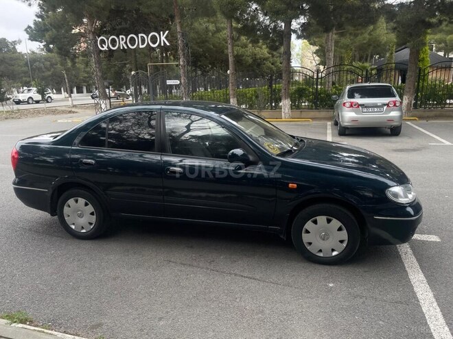 Nissan Sunny-8