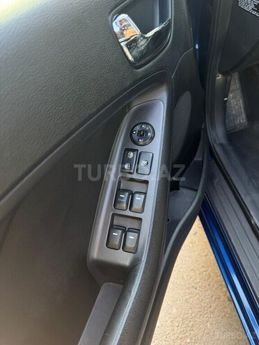 Kia Forte-11