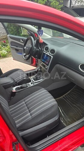 Ford Focus-8