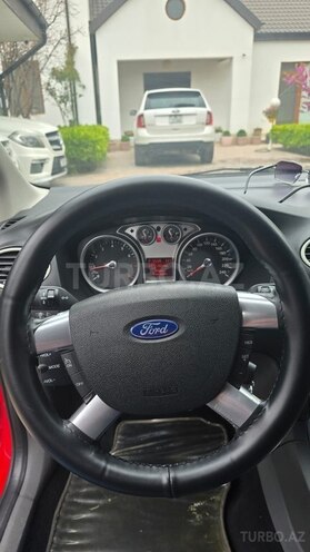 Ford Focus-2