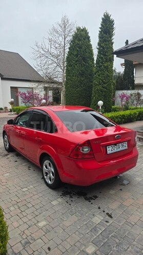 Ford Focus-10