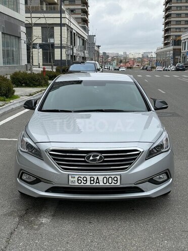 Hyundai Sonata-1