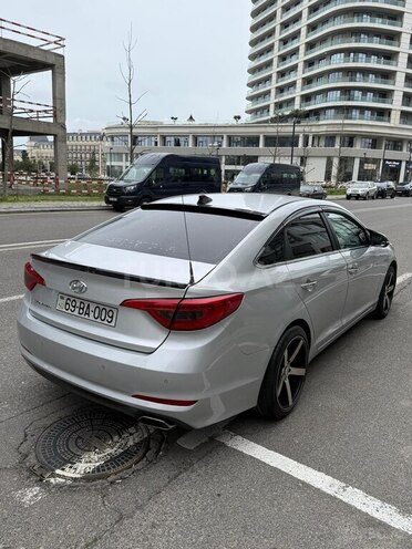 Hyundai Sonata-8