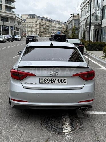 Hyundai Sonata-9