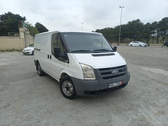 Ford Transit-3