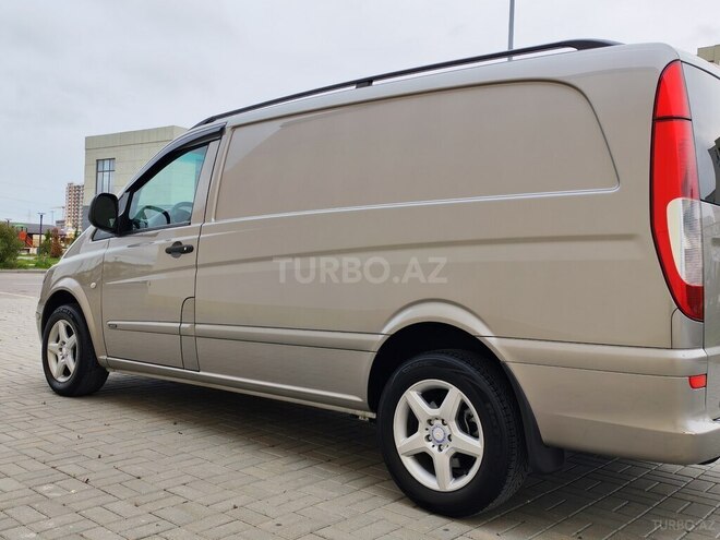 Mercedes Vito-12