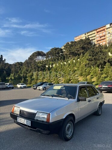 LADA (VAZ) 21099-2