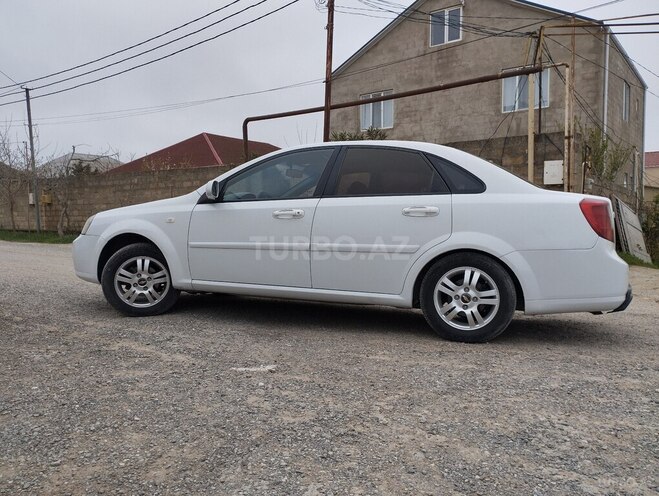 Chevrolet Lacetti-5