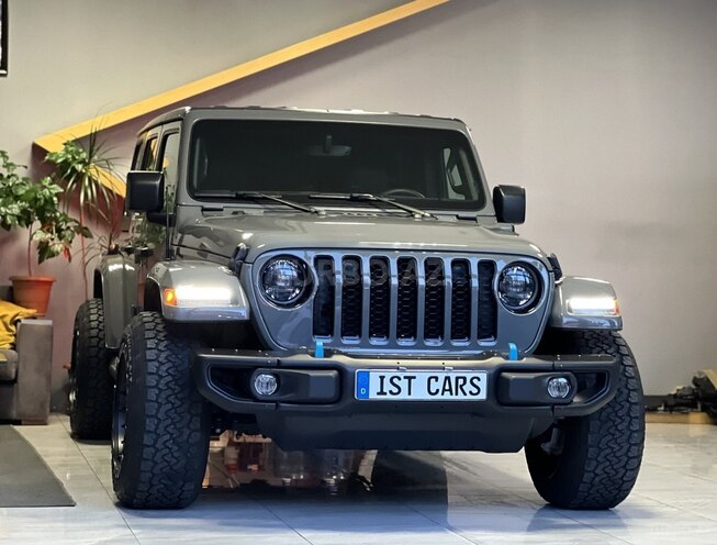Jeep Wrangler-1