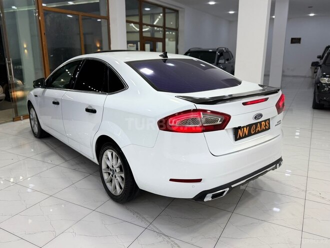 Ford Mondeo-11
