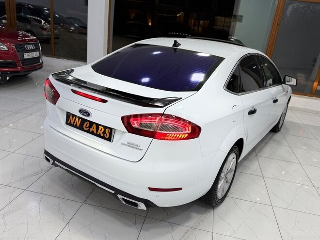 Ford Mondeo-10