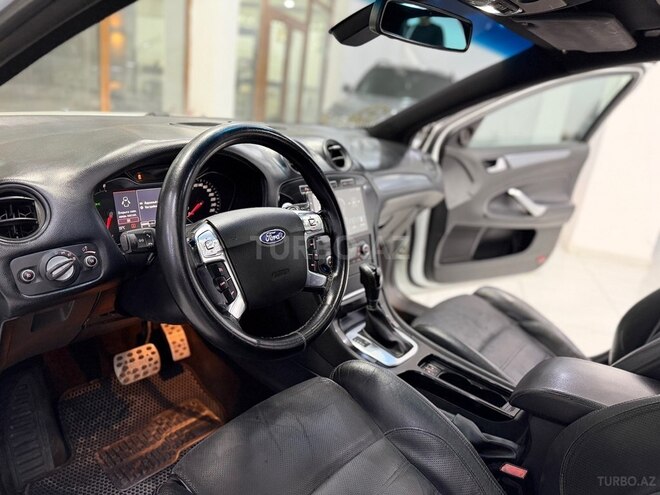 Ford Mondeo-16