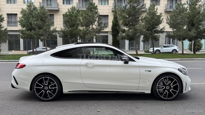 Mercedes C 43 AMG 4MATIC-19