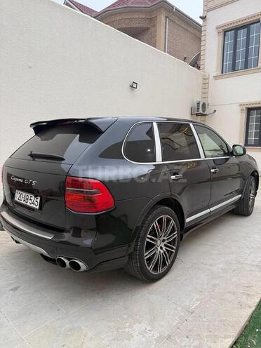 Porsche Cayenne-11