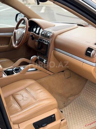 Porsche Cayenne-6