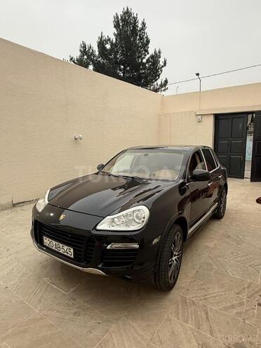 Porsche Cayenne-10