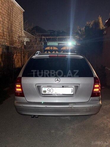 Mercedes C 200 2001, 375,000 km - 2.2 l - Bakı