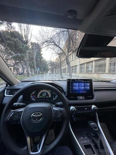 Toyota RAV4-4