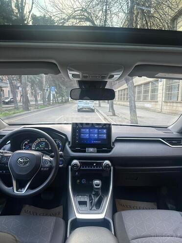 Toyota RAV4-3