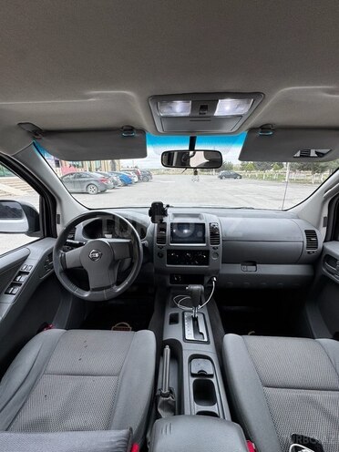 Nissan Navara-7