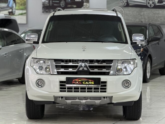 Mitsubishi Pajero-3
