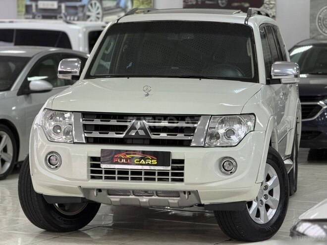 Mitsubishi Pajero-1