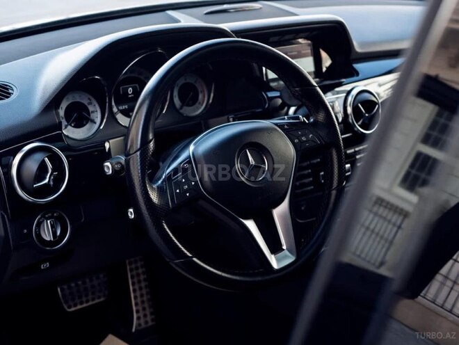 Mercedes  2013, 298,000 km - 2.1 l - Bakı