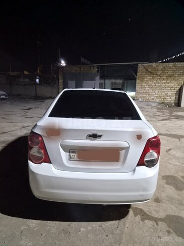 Chevrolet Aveo-3
