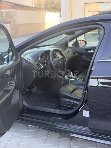 Chevrolet Cruze-7