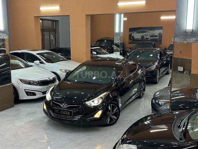 Hyundai Elantra-6