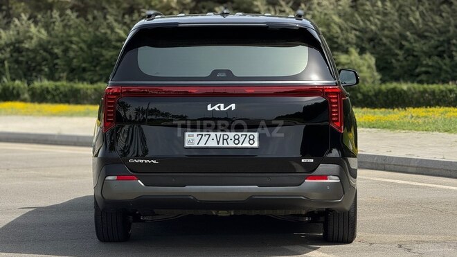 Kia Carnival-4