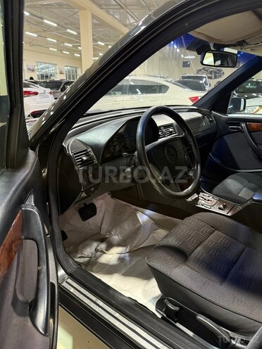 Mercedes C 180-9