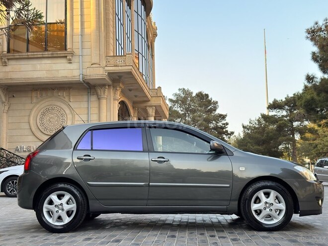 Toyota Corolla-4