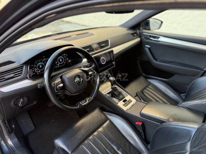 Skoda Superb-10