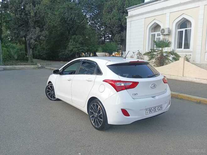 Hyundai i30-4