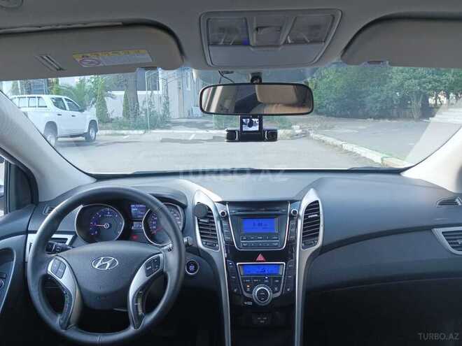 Hyundai i30-8