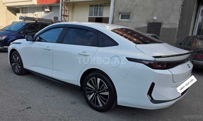 Changan Qiyuan A05-5